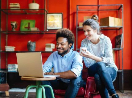 What Are The Advantages Of Using A Gantt Chart In Project Management?